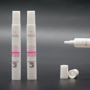 Kozmetična cev za šobe majhne velikosti